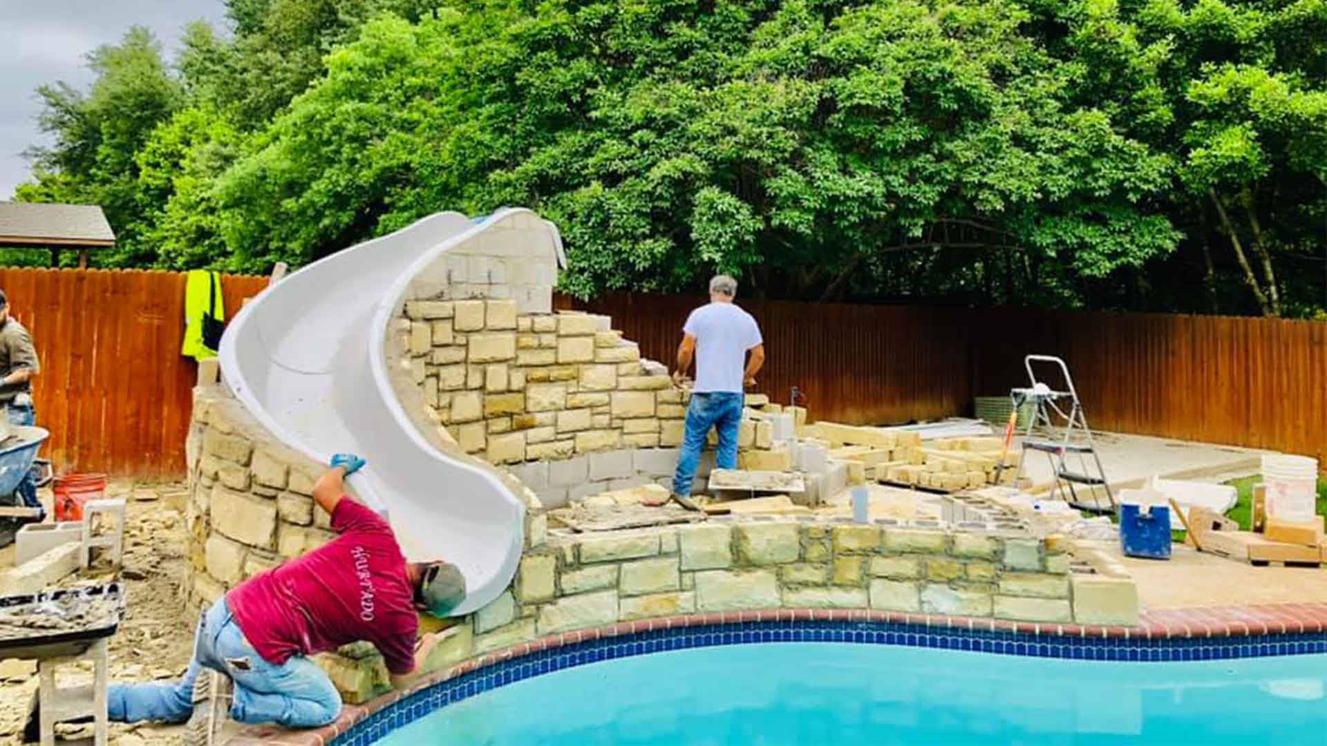 4 Daring Tips for Masonry Repair for Your Outdoor Space