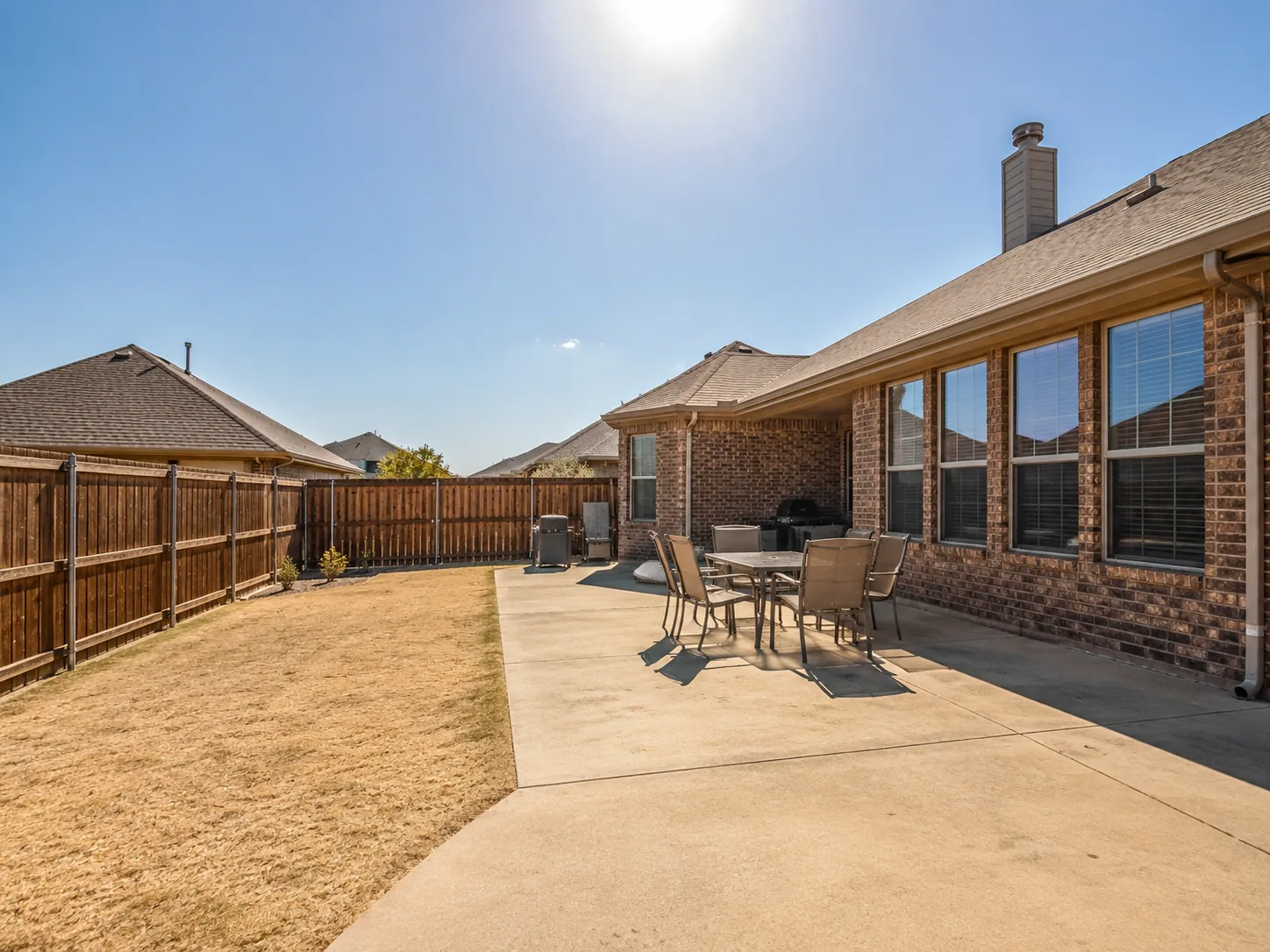 Paving Texas Construction 8 Hot backyard with no shade under direct Texas sun